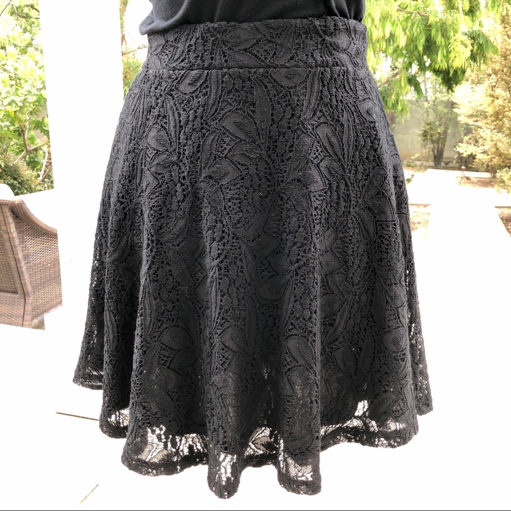Target xhilaration Black Lace Skater Skirt, size S - Picture 4 of 11